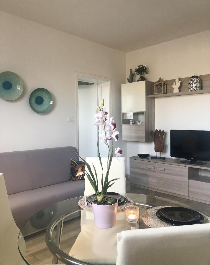Familybo Apartments Bologna Delight - Front Station מראה חיצוני תמונה