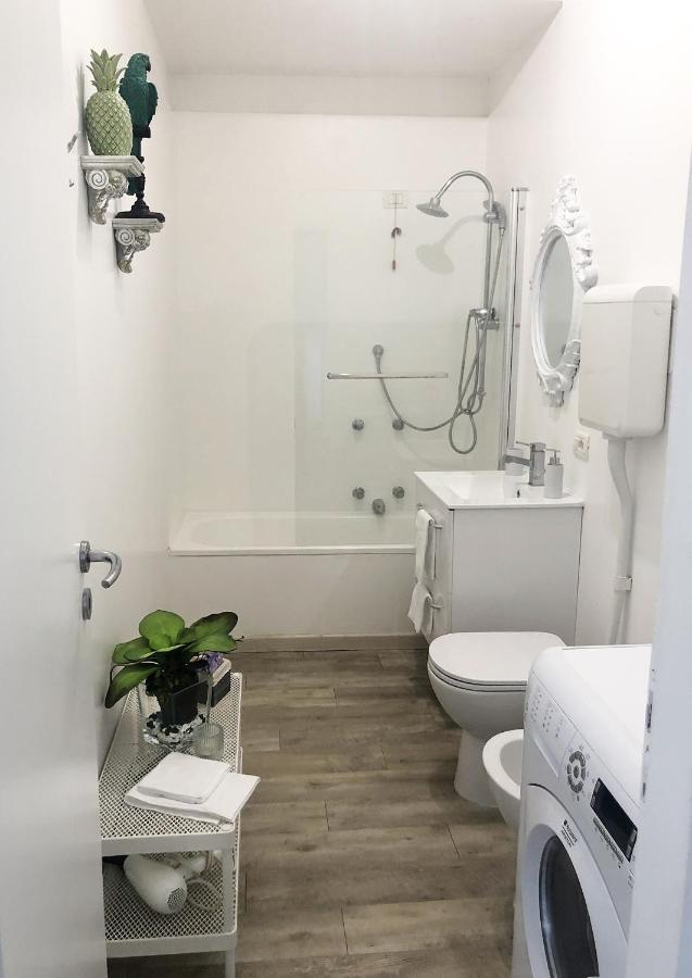 Familybo Apartments Bologna Delight - Front Station מראה חיצוני תמונה